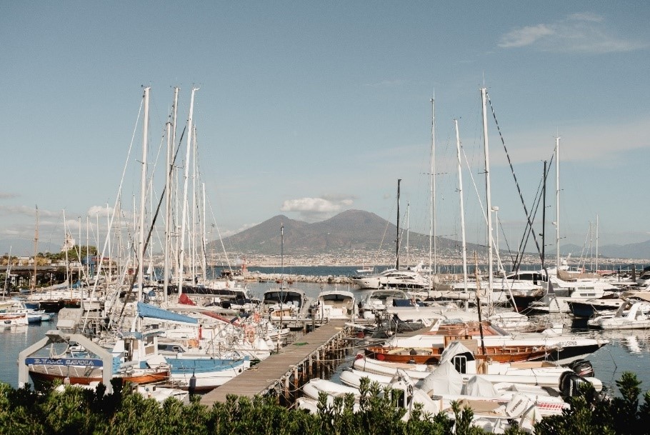 Infrastruktura żeglarska - czarter jachtów Włochy